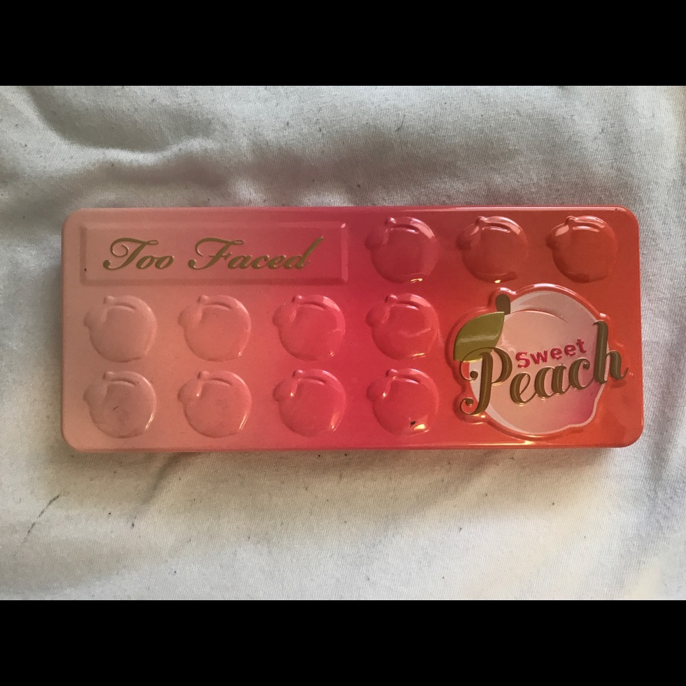 Two Faced Sweet Peach Eyeshadow Palette